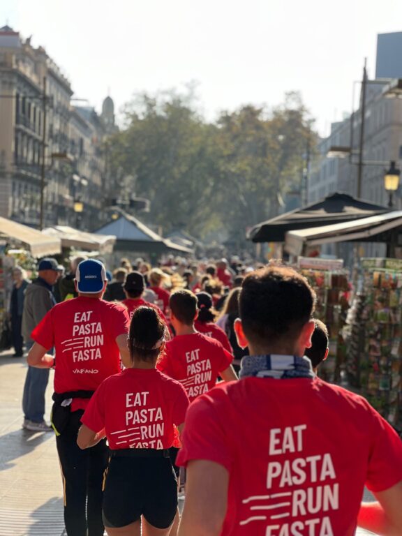 Pasta, pizza y mucha solidaridad en el running de Vapiano Barcelona